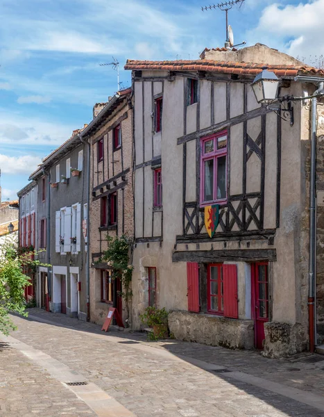 Widok Stare Kamienne Domy Partenay Akwitania Francja — Zdjęcie stockowe