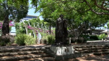 south bank parklands tarihinde confucius heykeli