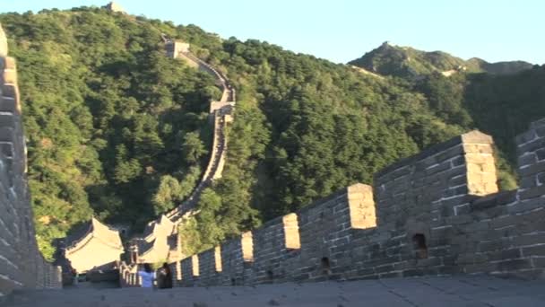 Turistas en la Gran Muralla de China — Vídeo de stock