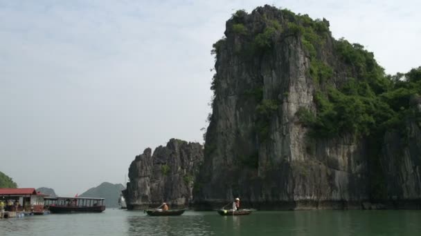 Village de pêcheurs de Ha Long Bay — Video
