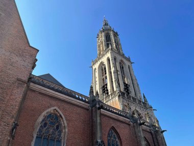 Cunerakerk Hollanda, Ren 'in ana kilisesidir.