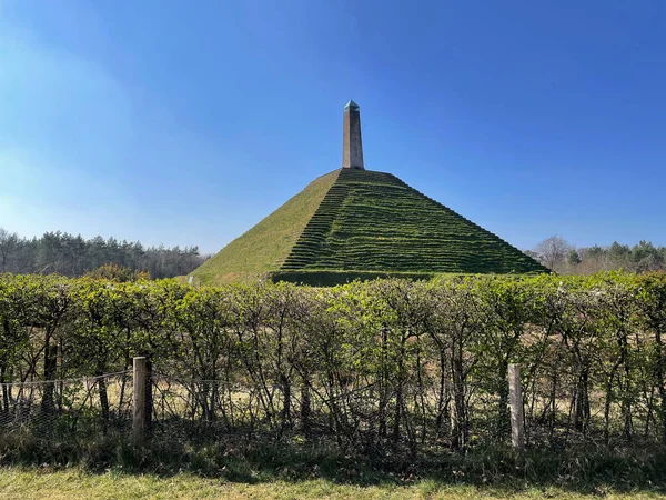 Пирамид Ван Аустерлиц Нидерландах — стоковое фото