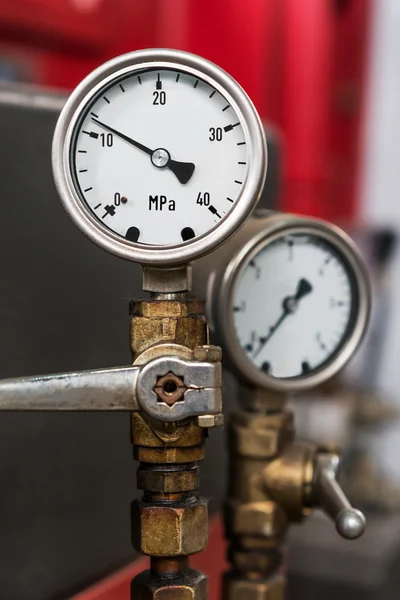 2 Manometer. — Stockfoto