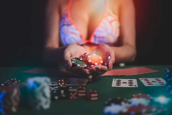 Woman Wearing Bikini Dealer Croupier Shuffles Poker Cards — Stock Photo, Image