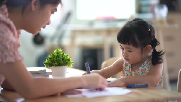 Asian Baby Girl Mother Drawing Colourful Crayon Happy Funny Child — Stock Video