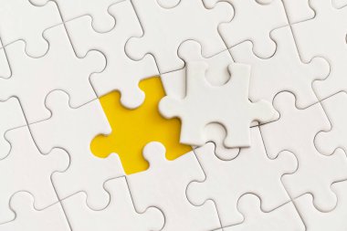 Yazı için yapbozun çerçevesi. İş stratejisi, takım çalışması.