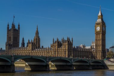 Londra'nın büyük ben doğarken