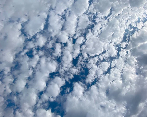 Eine Wolkenlandschaft Kumuluswolken Himmel Flauschig Klima Himmel Blau Bewölkt Wetter — Stockfoto