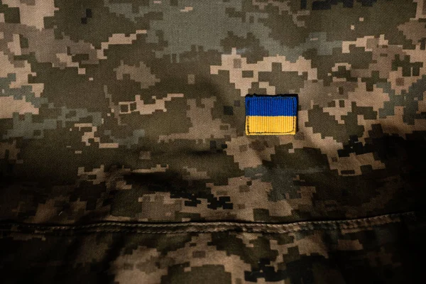 Ukrainische Flagge Und Militäruniform Des Ukrainischen Soldaten — Stockfoto