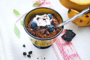 Avokado çikolatalı muzlu puding