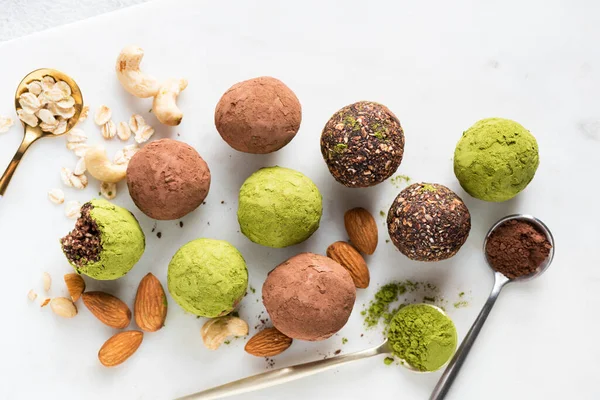 Variety of homemade vegan energy balls — Stock Photo, Image