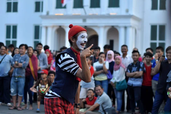 Jakarta Indonesien Januar 2015 Ein Straßenpantomime Tritt Innenhof Des Fatahillah — Stockfoto