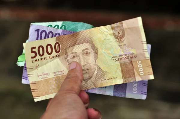 Endonezya Rupia Ticaret Işlemleri Seçici Odak Için Para Tutun — Stok fotoğraf