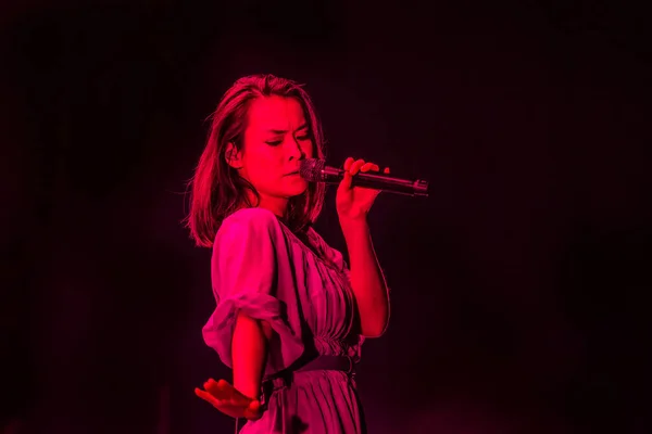 Optreden Mitski Muziekcomplex Tivolivredenburg Utrecht Juli 2022 — Stockfoto