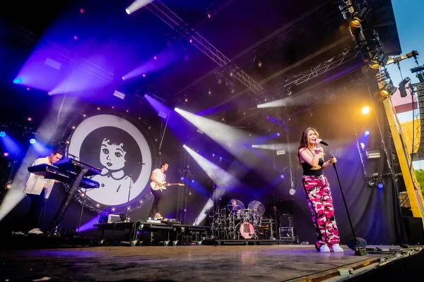 Mimi Webb Performing Concert Pinkpop June 2022 — Photo