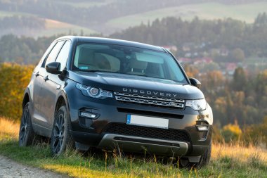 Dağ yabanda Land Rover Discovery Sport