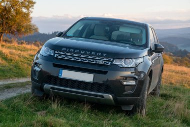Dağ yabanda Land Rover Discovery Sport