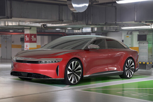 Lucid Air - a limousine that could threaten Tesla