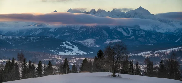 Berg Vinter Panorama Dramatisk Soluppgång — Stockfoto