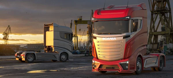 Moderne Scania Vrachtwagen Tegen Industriële Achtergrond — Stockfoto