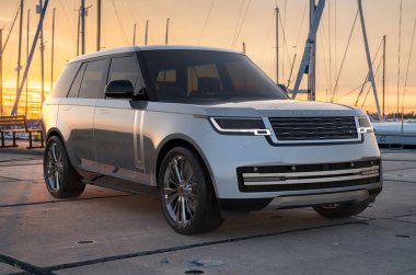 Yeni Range Rover - Yüksek performanslı lüks SUV