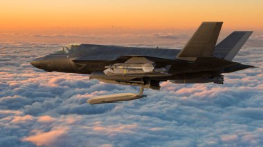 Lockheed Martin F-35 Lightning II, Hava Fırlatmalı Seyir Füzesi AGM-158 Jassm 'i ateşliyor.