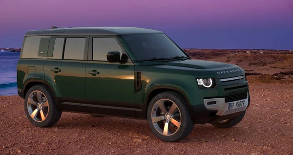 Nouveau Land Rover Defender Suv Premium Moderne Avec Grandes Possibilités — Photo