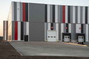 Modern depodaki yanaşma istasyonları