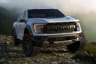 Ford  F-150 Raptor R pickup with 700 horsepower