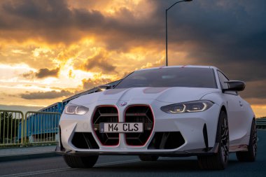 The BMW M4 CSL is the latest BMW under the 'M' emblem. The ultralight and ultra-fast coupe