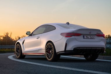 The BMW M4 CSL is the latest BMW under the 'M' emblem. The ultralight and ultra-fast coupe