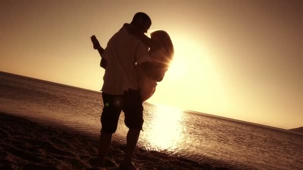 romantický pár na pláži