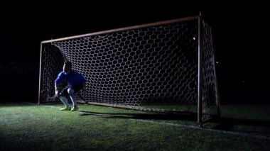 eylem - süper ağır çekim futbol kalecisi