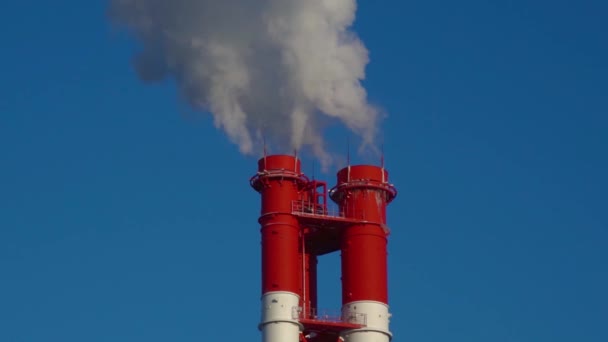 Central Eléctrica Equipo Las Estaciones Energía Eléctrica Humo Blanco Tubo — Vídeo de stock