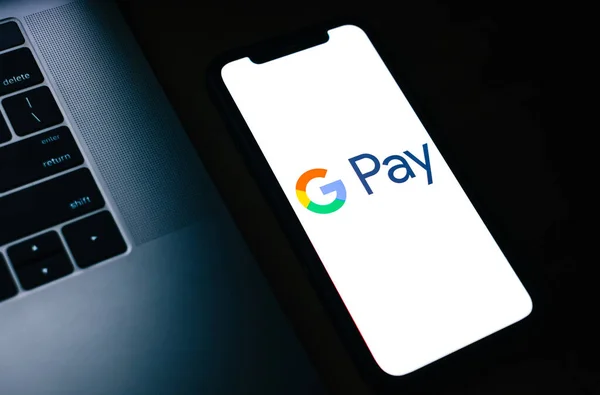 Логотип Google Pay Экране Смартфона — стоковое фото
