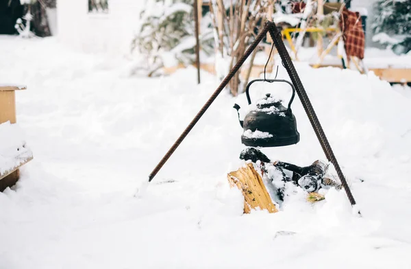 Fogueira Acampamento Inverno Depois Uma Queda Neve Pela Manhã — Fotografia de Stock