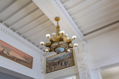 Moskova, Rusya - 13 Şubat 2021: Yaroslavl tren istasyonunun tarihi binasının içi. 1862 'de açıldı.