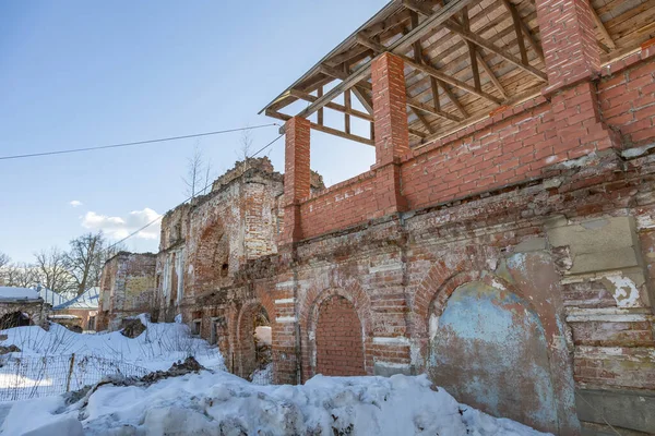 Olgovo Região Dmitrov Rússia Março 2021 Parte Fachada Abandonada Mansão — Fotografia de Stock