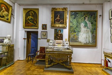 Moskova, Rusya - 3 Aralık 2021: Devlet Merkezi Tiyatro Müzesi A 'dan sonra isimlendirildi. A. Bakhrushin. 1894 'te kurulmuş. Gösteri odasının içi
