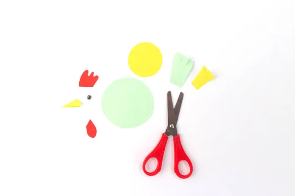 Materials for making paper chicken craft for kids, step by step instruction, DIY — Stock Photo, Image
