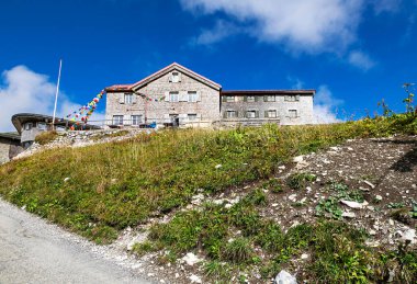 Oberstdorf -View to Edmund Probst-House at Nebelhorn-Mountain from Frontside, Bavyera, Almanya, 21.09.2021