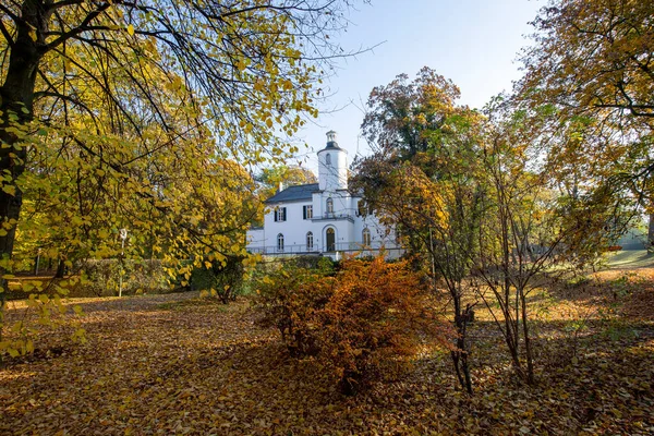 Krefeld Widok Dom Neuenhofen Jesiennym Nastroju Który Był Byłą Siedzibą — Zdjęcie stockowe