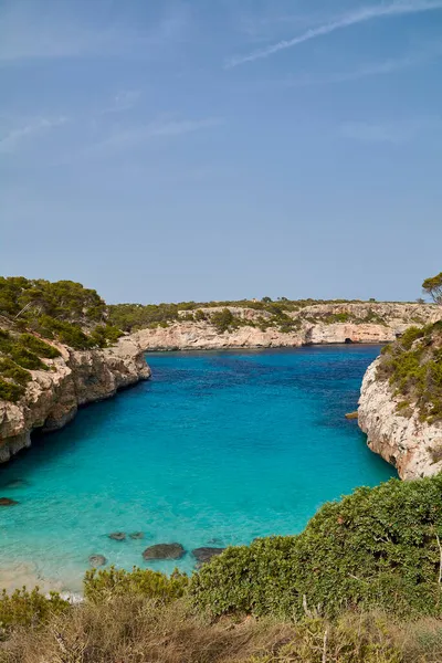 Paradicsom strand a Földközi-tengeren, átlátszó víz — Stock Fotó