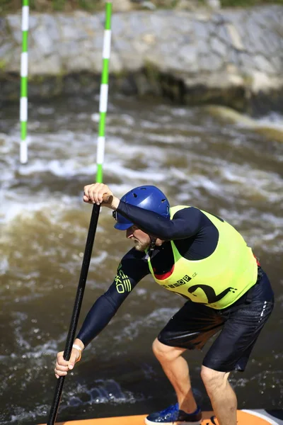 Repubblica Ceca Maggio 2022 Corsa Paddleboard Cascata Fiume Selvaggio Moldava — Foto Stock