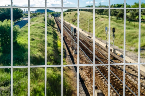 Madrid Spanya Demiryolu Üzerinde Demiryolu Fottbridge — Stok fotoğraf
