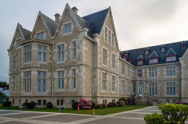 Vista Del Palacio Magdalena Situado Península Magdalena Ciudad Santander Cantabria — Foto de Stock