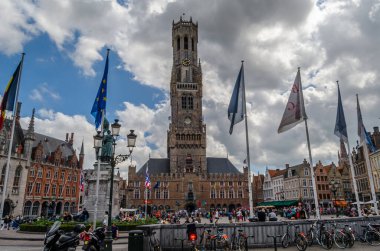 BRUGES, BELGIUM - 18 AĞUSTOS 2013: Kentsel manzara, Bruges, Flanders, Belçika