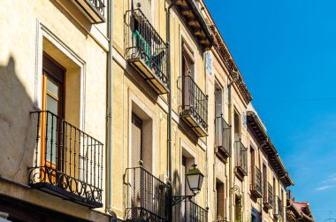 Şehir manzarası, Alcala de Henares mimarisi, Madrid, İspanya