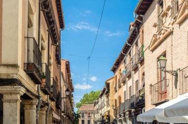 Şehir manzarası, Alcala de Henares mimarisi, Madrid, İspanya