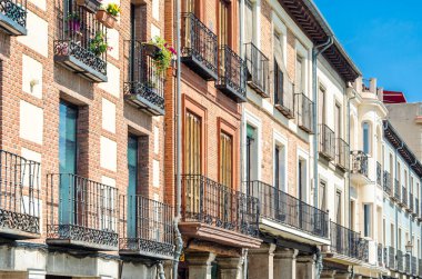 Şehir manzarası, Alcala de Henares mimarisi, Madrid, İspanya